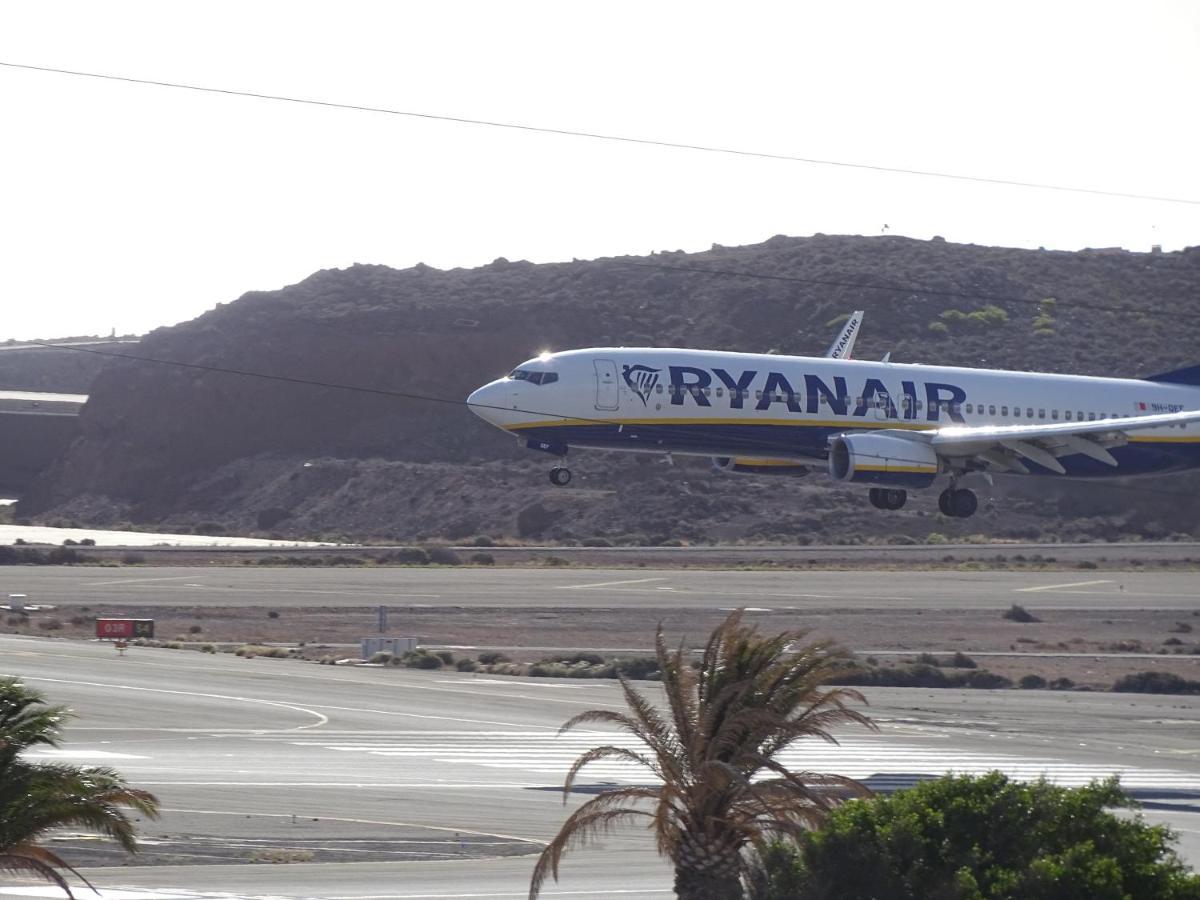 Rickaty Lodge Bed And Breakfast, Airport Hotel, Hotel De Aeropuerto, Las Palmas Airport, Gran Canaria Airport, Lpa, Spain Las Majoreras エクステリア 写真